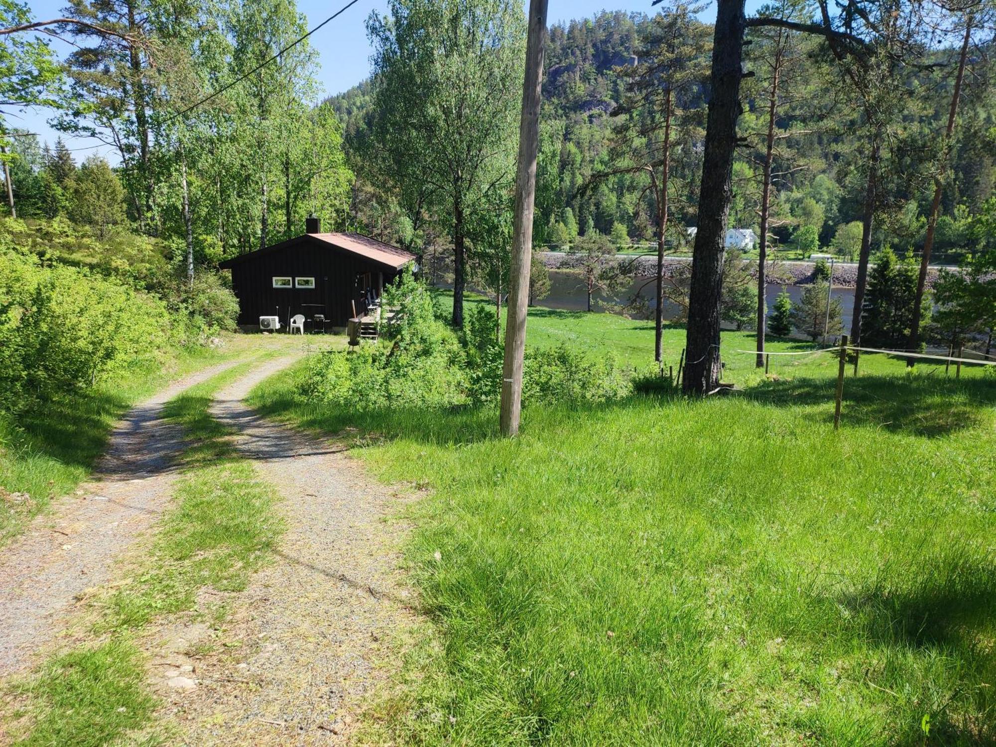 Birkeland Haugheim Two-Bedroom Cottage מראה חיצוני תמונה
